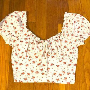 Floral cropped blouse